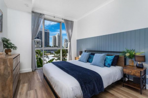 'The Ocean Breeze Getaway' by Inn Paradise, Surfers Paradise